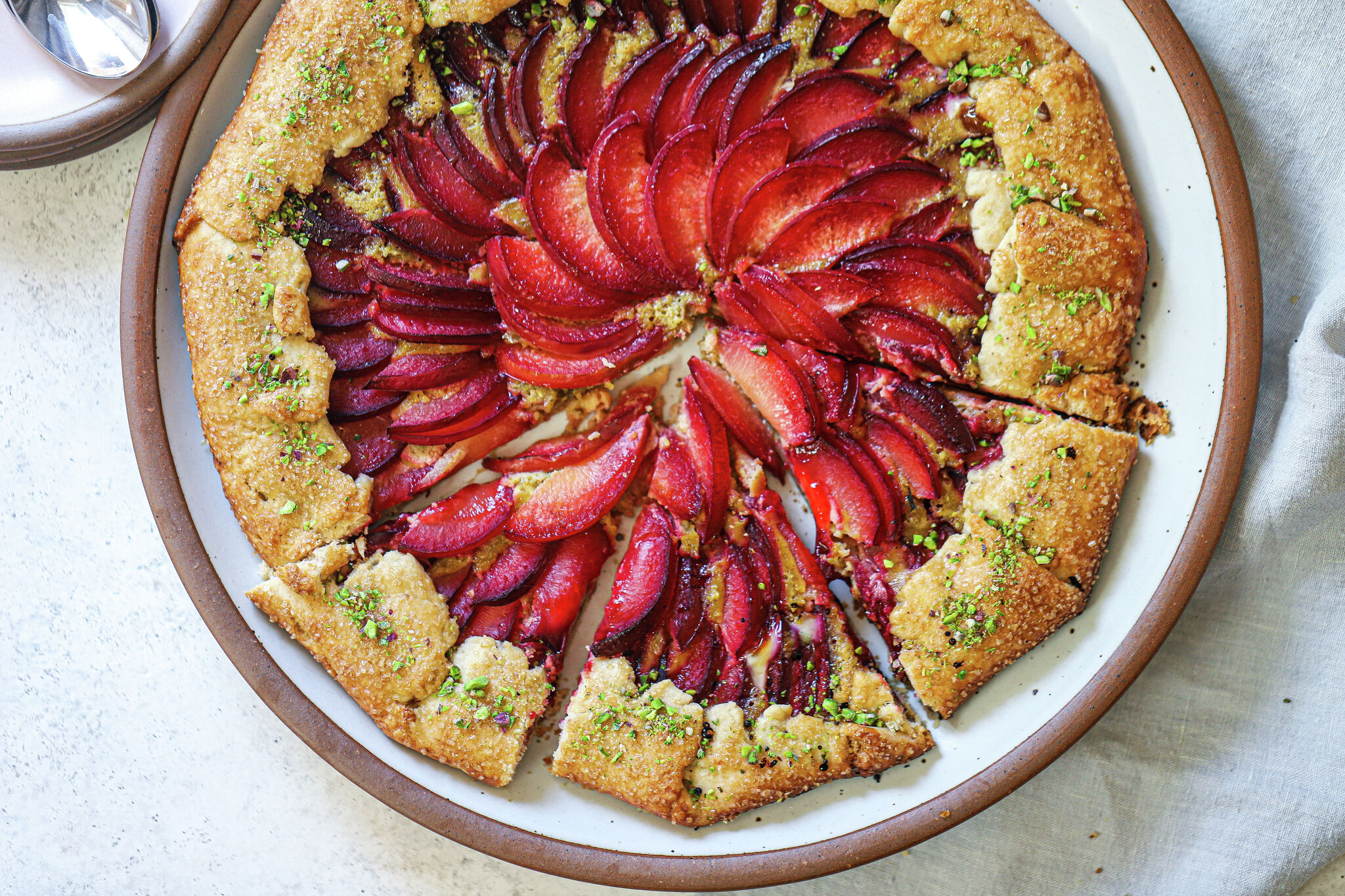 Rezept: Pflaumen-Fenchel-Pistazien-Frangipane-Galette