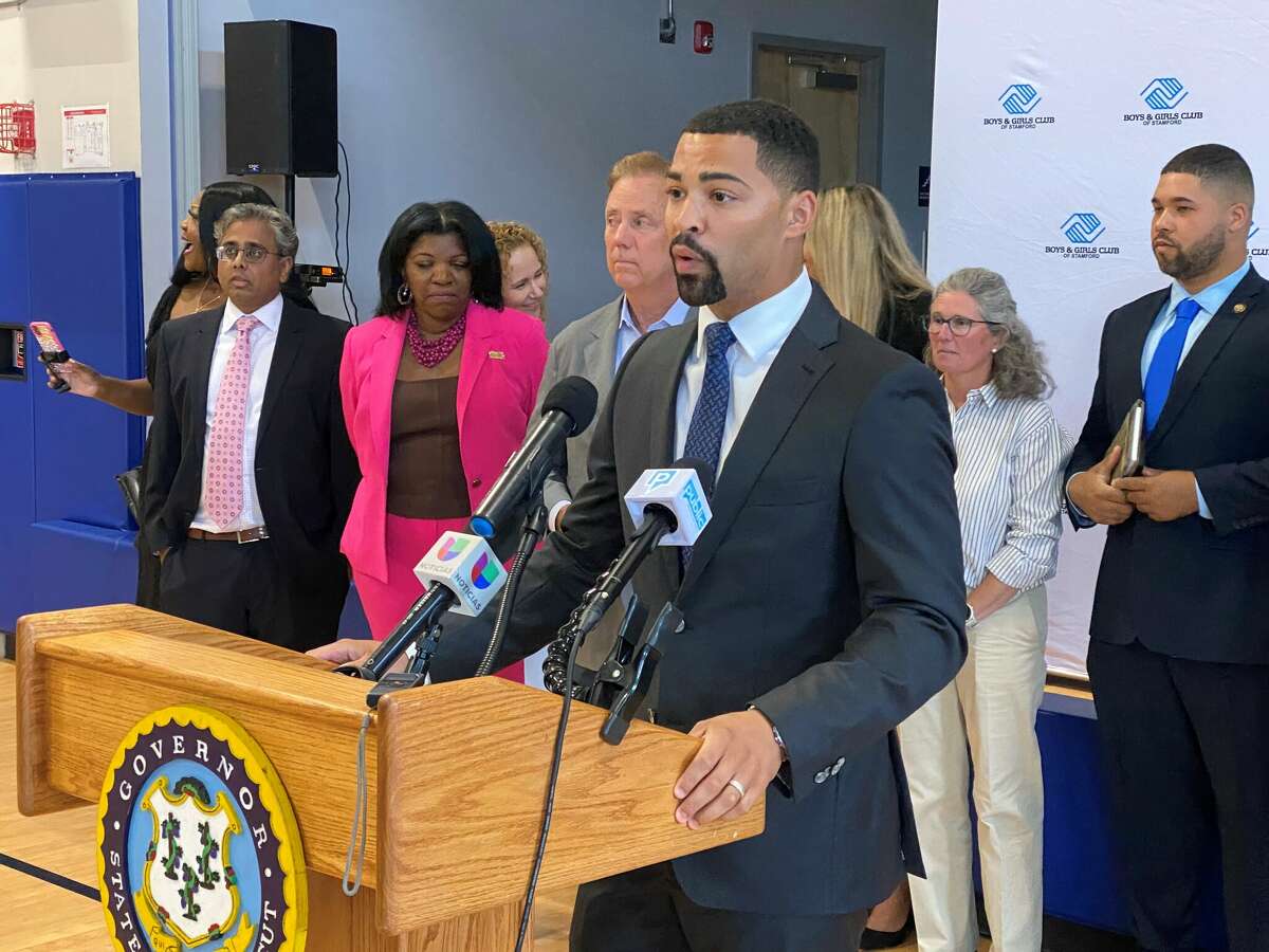 Lamont celebrates CT 'Baby Bonds' program's first two months