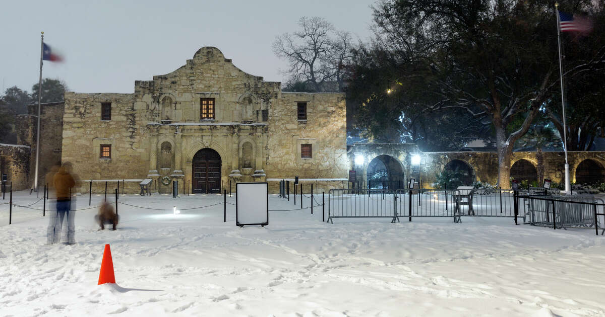 Snow covers the entrance to the Alamo on Feb. 15, 2021, when the La Niña winter that year was trending warmer than normal. An El Niño winter is forecast this year and typically means colder and wetter weather is in store. Could that mean increased snow chances in San Antonio?