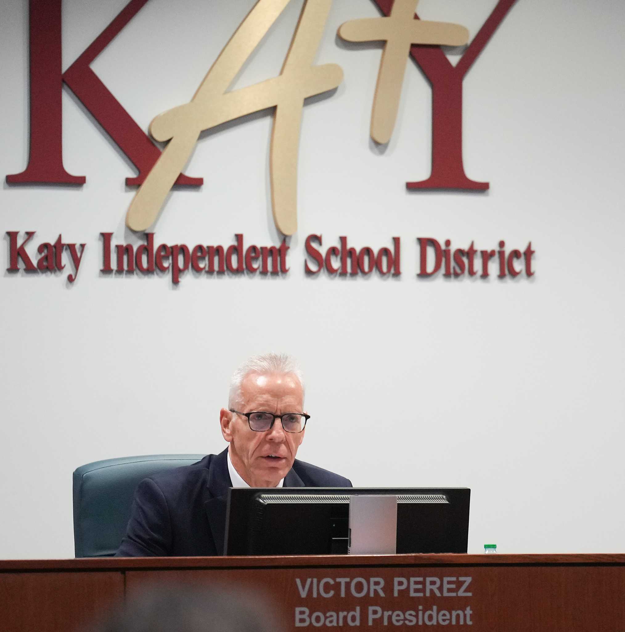 Katy ISD board of trustees broadens book bans to include books on gender fluidity