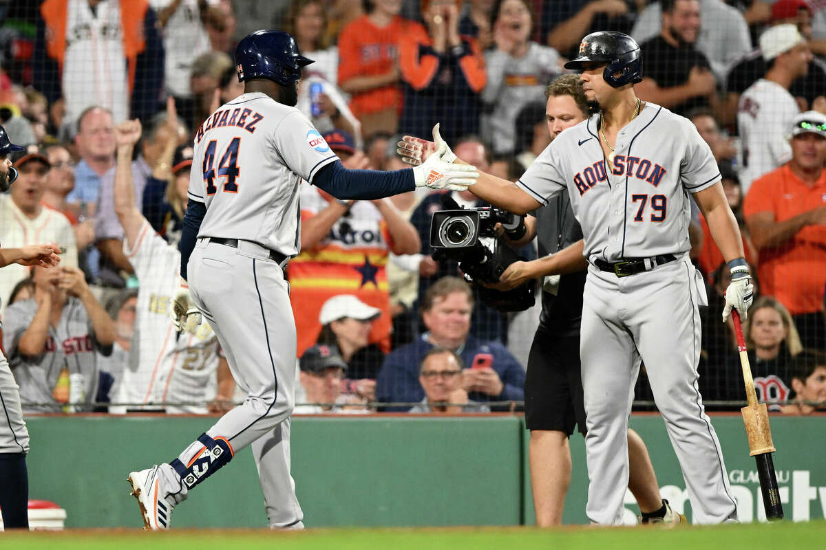 García, Alvarez help Astros oust Red Sox, reach World Series