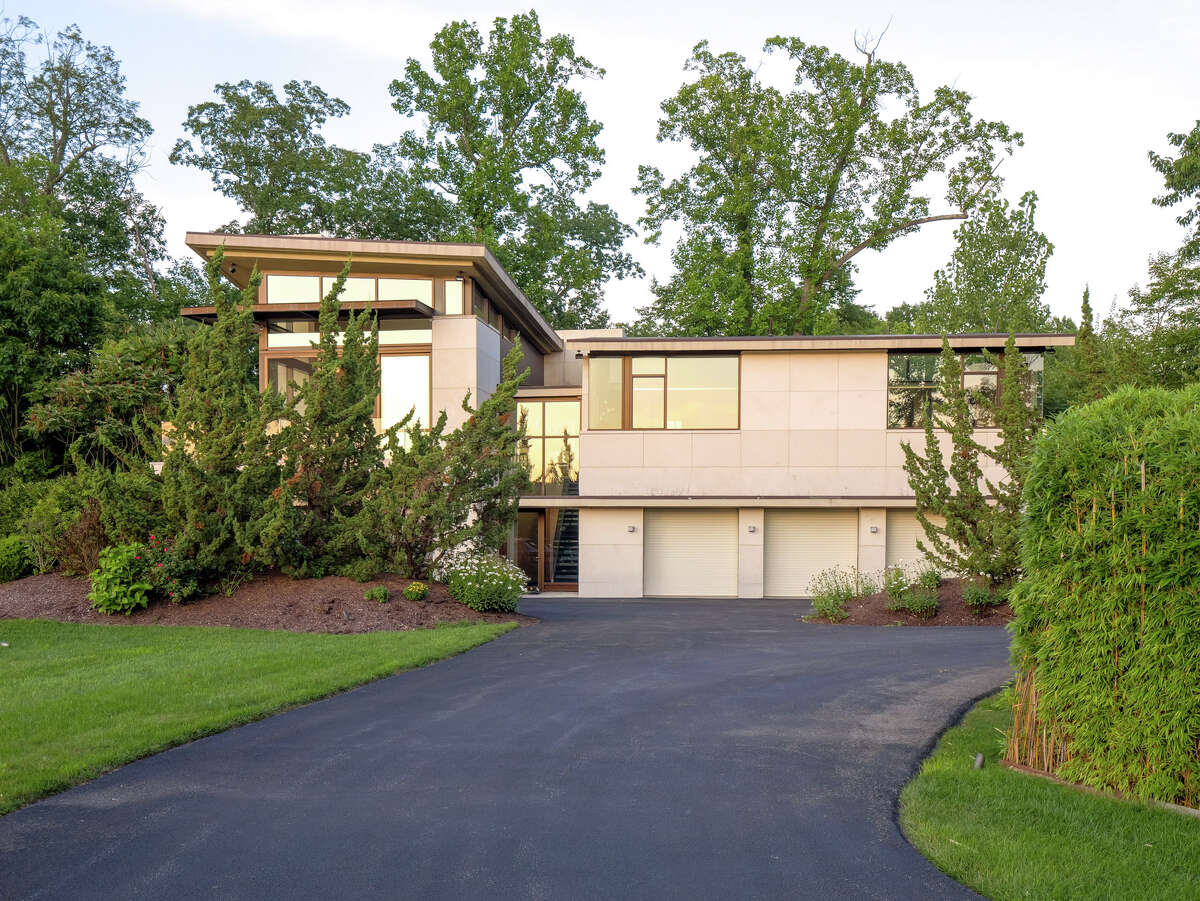 Hudson Valley riverfront home gets $20 million price