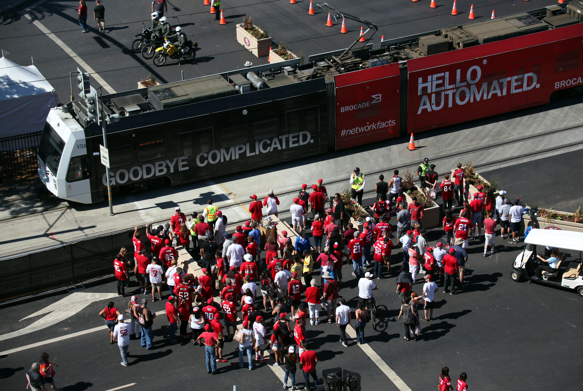 Seeing Beyoncé at Levi's Stadium? Everything to Know, From Parking and Bag  Policies to Parties and Prep