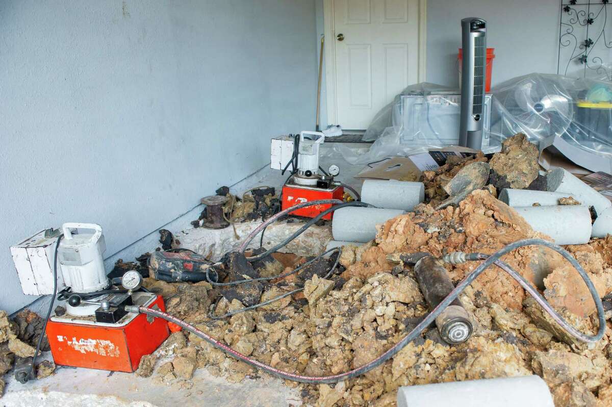 Houston home foundation repairs spike as heat, drought persist