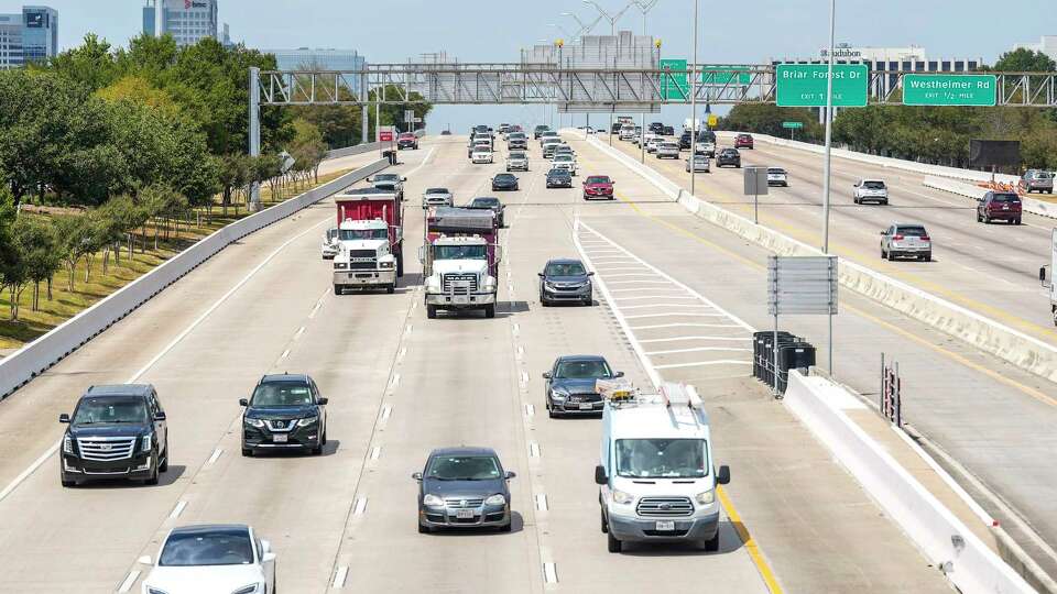 Traffic on the Sam Houston Tollway near the Westpark Tollway on Tuesday, Aug. 29, 2023 in Houston.