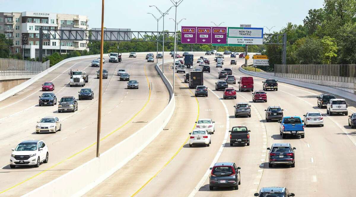 Harris County EZ Tag drivers to see price drop on toll roads Sept. 4