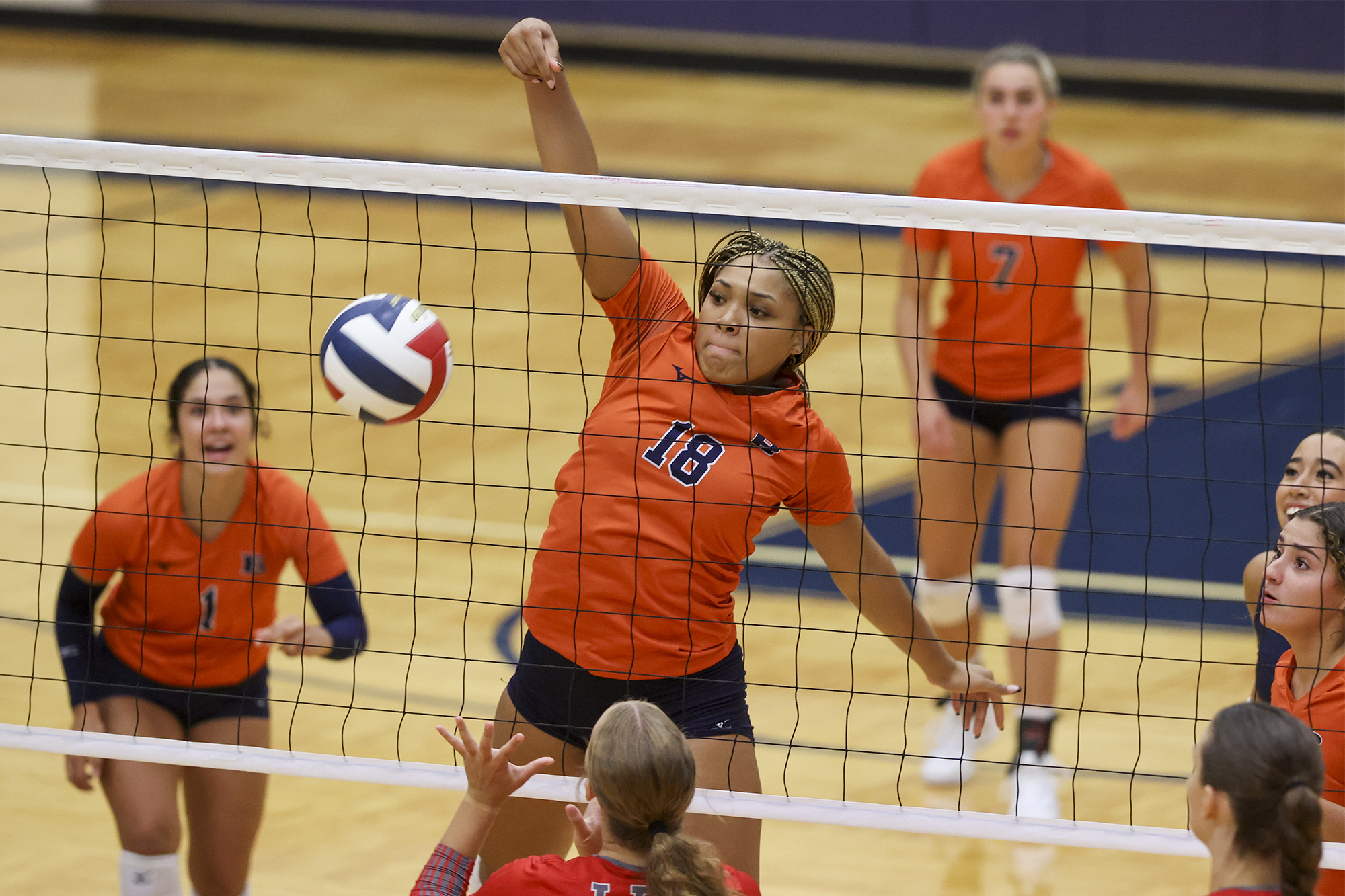 Brandeis volleyball sweeps LEE in District 286A match