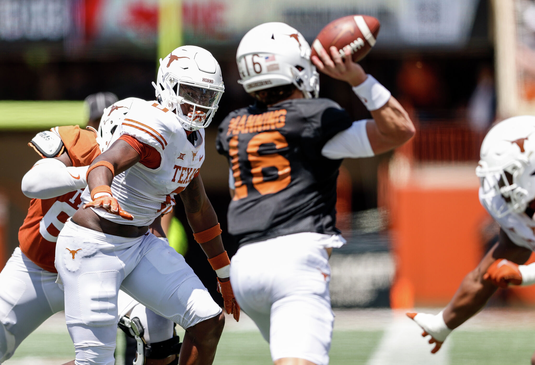 Texas Longhorns football: Xavier Worthy, Kelvin Banks Jr. named AP