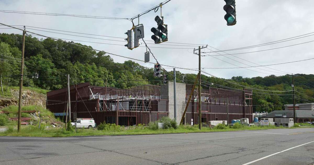 New building under construction, at 95 Mill Plain Road. A 105,000-square-foot Cube Smart facility, being developed by Georgia-based Diamond Point Development. Wednesday, August 30, 2023, Danbury, Conn.