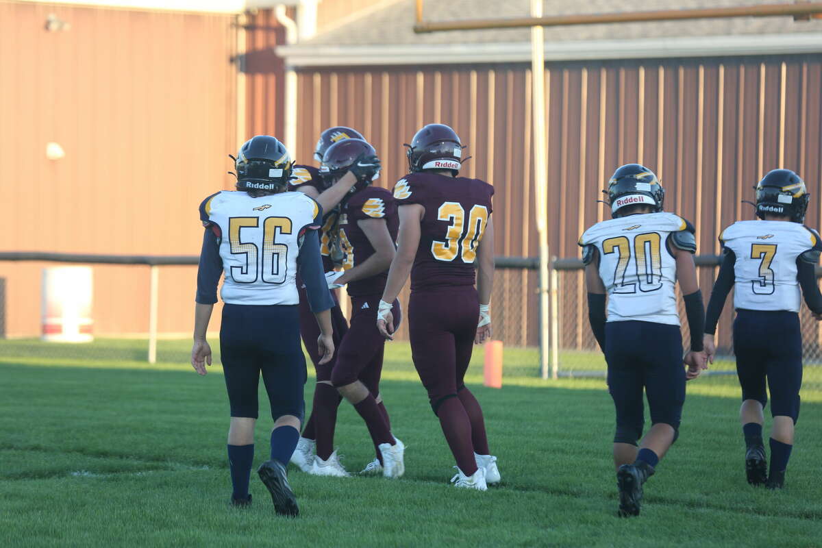 Deckerville quarterback helps team score seven times in victory