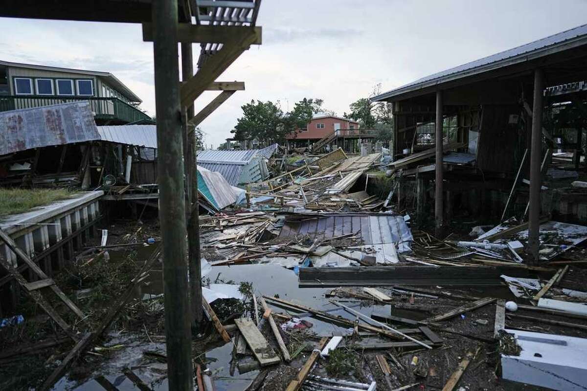 Videos show damage caused by Hurricane Idalia