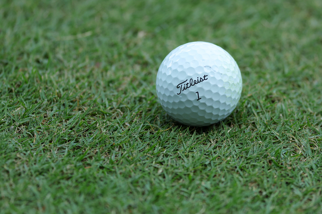 National golf broadcaster Shane Bacon hits ace at CT course