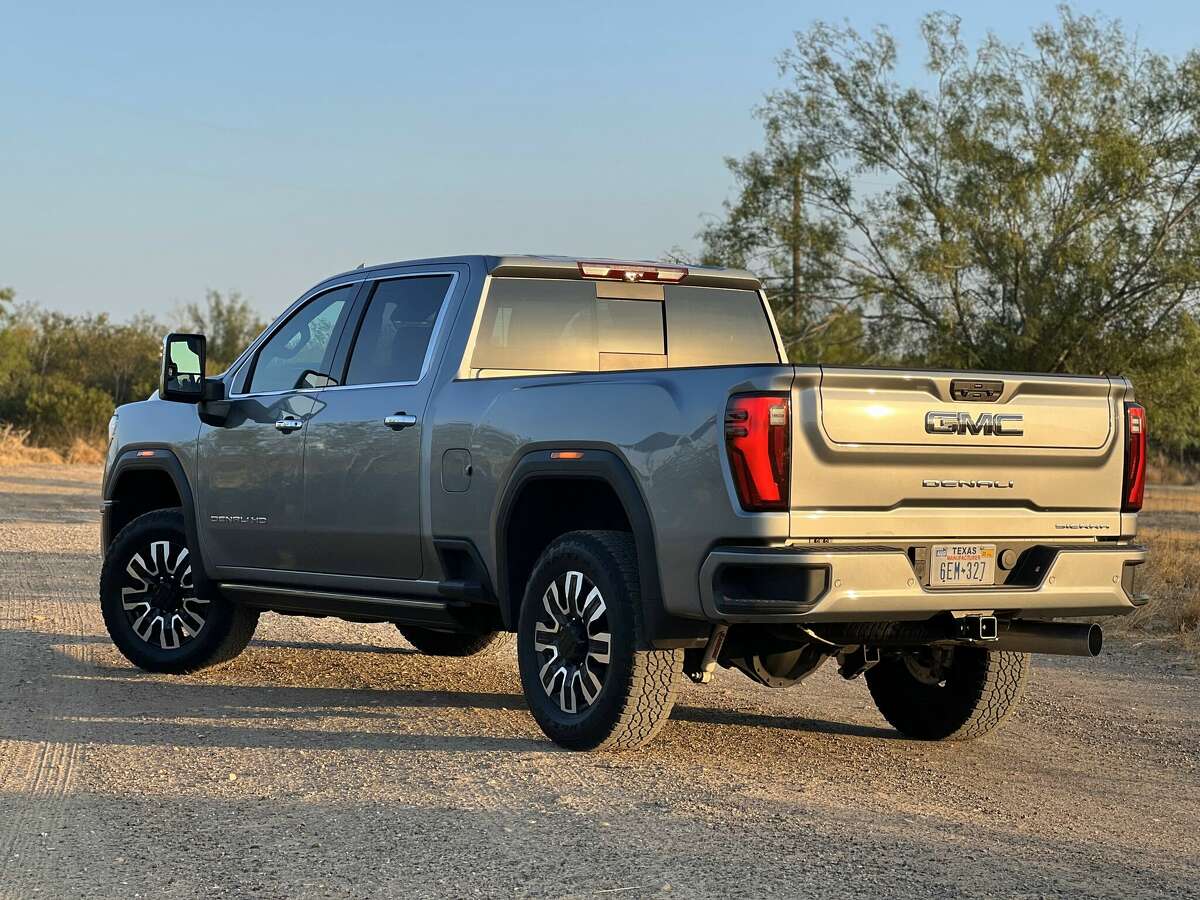 Gmc Sierra 2500 Hd Denali Ultimate Big Brash And Pricey 4508