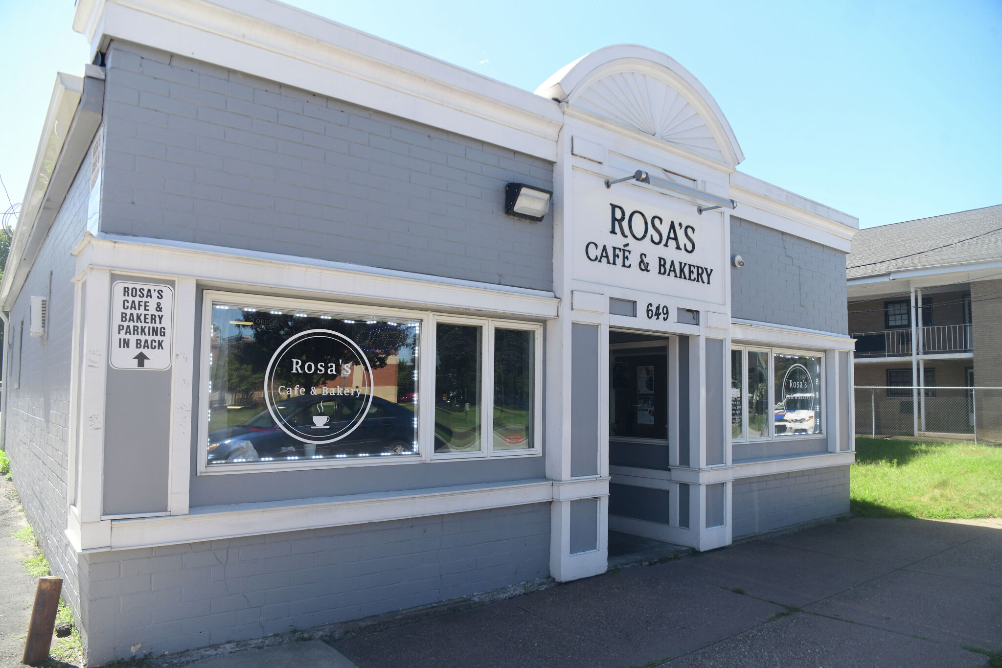 Rosa's Café and Bakery in East Hartford to close Friday