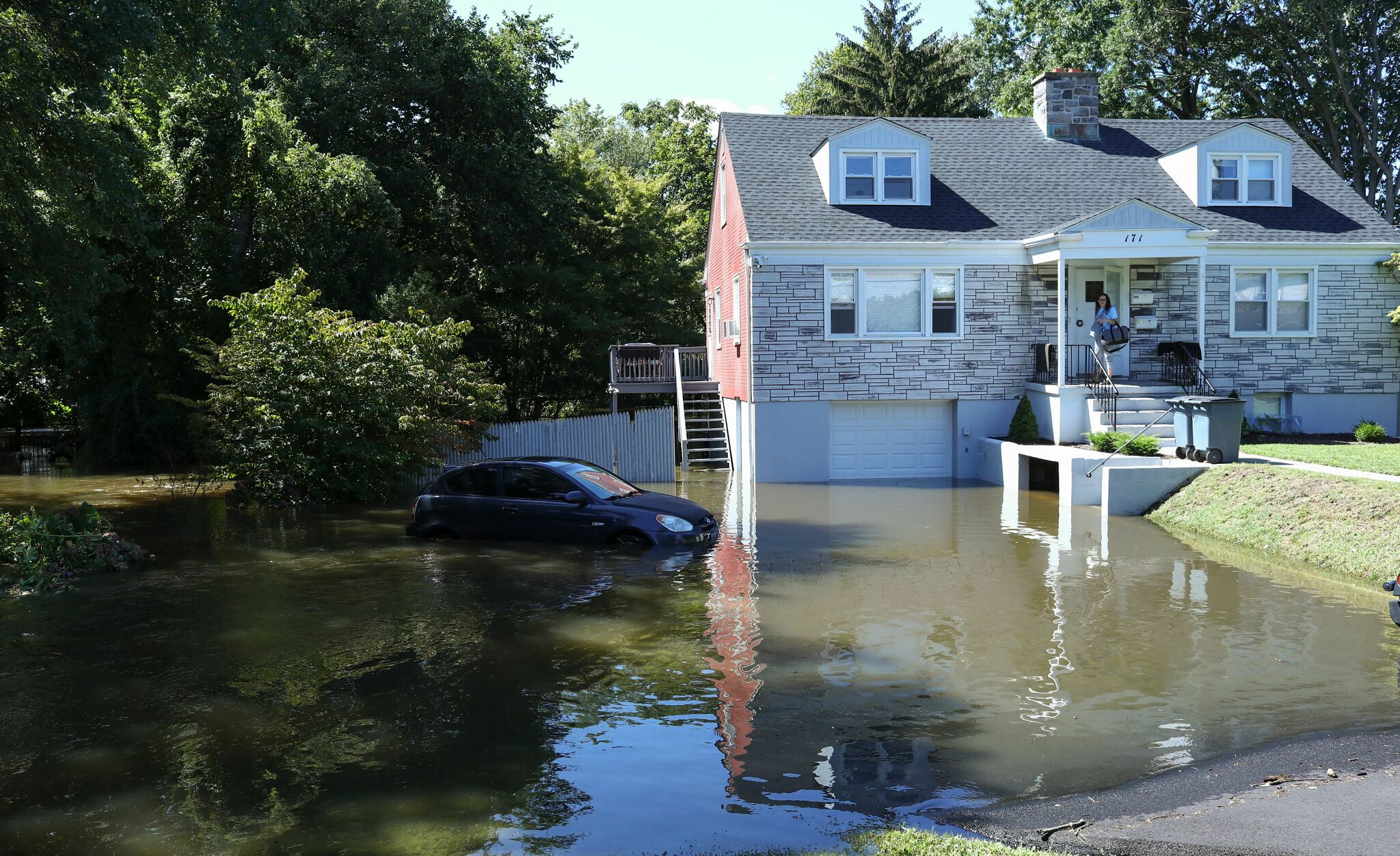 纽约宣布为哈德逊谷地和长岛提供2000万美元的伊达飓风援助