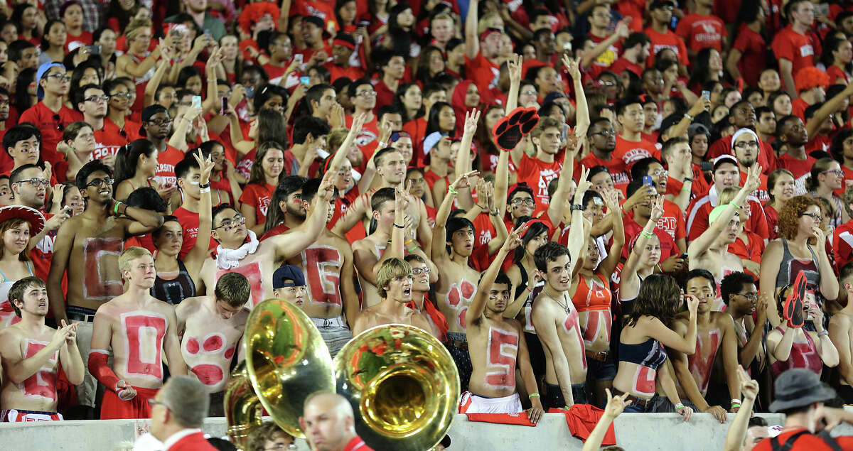 Free Admission for Students to UH Football Game