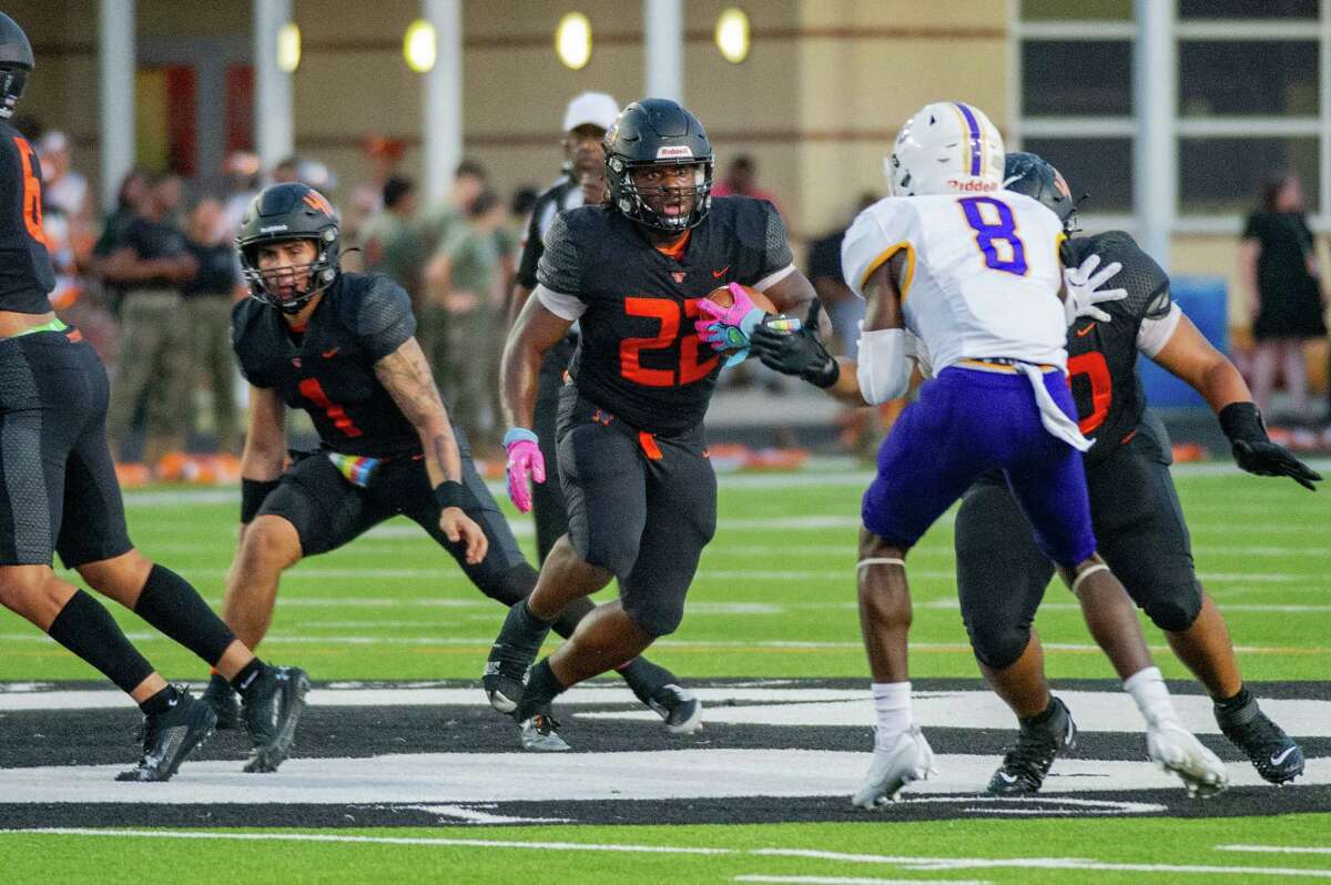 Texas City Stingarees fend off Galveston Ball Tornadoes