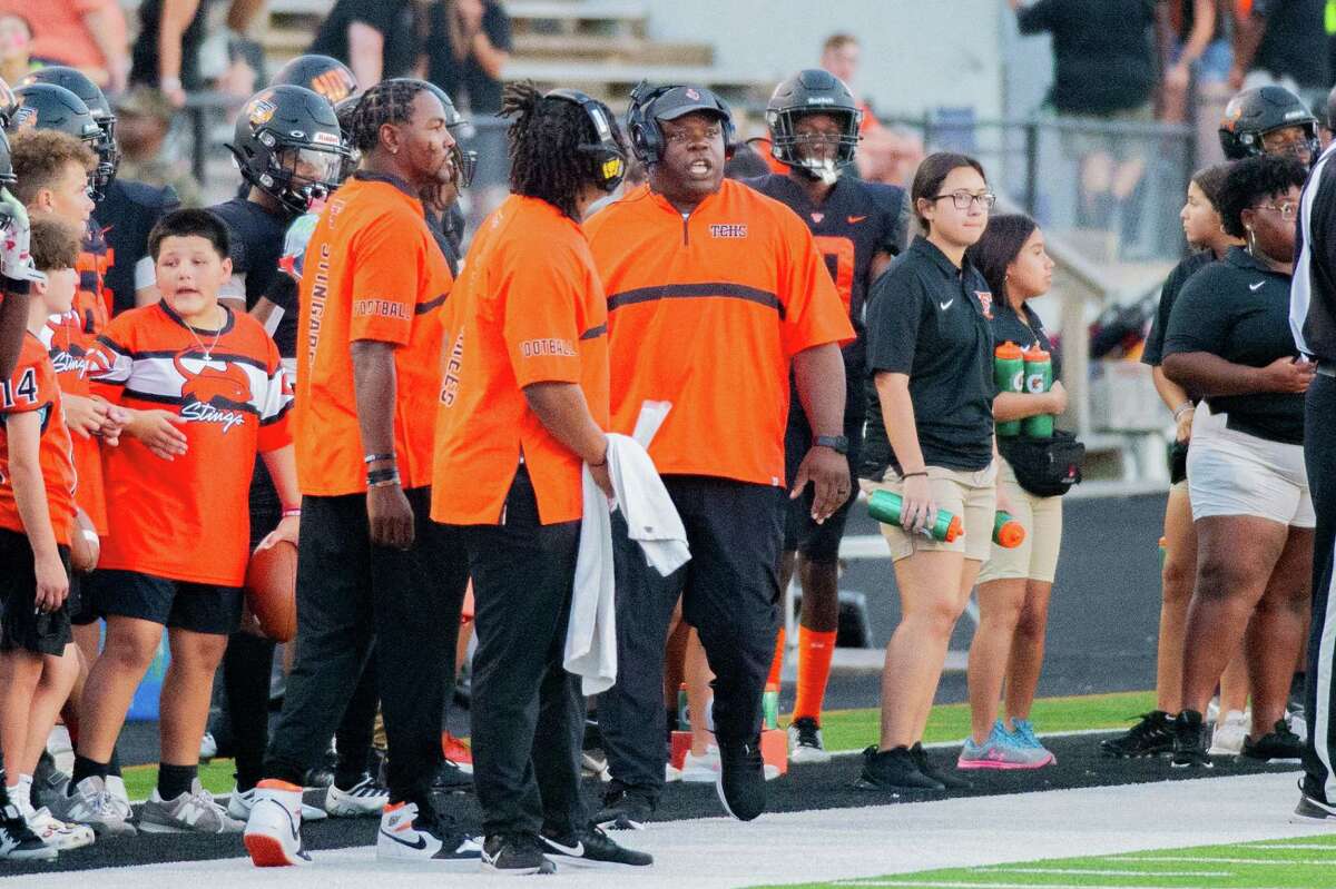 Texas City Stingarees fend off Galveston Ball Tornadoes