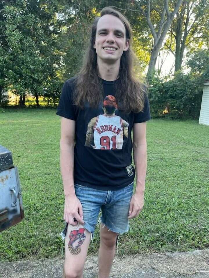 A Texas man tattooed the Bucee's beaver on his leg