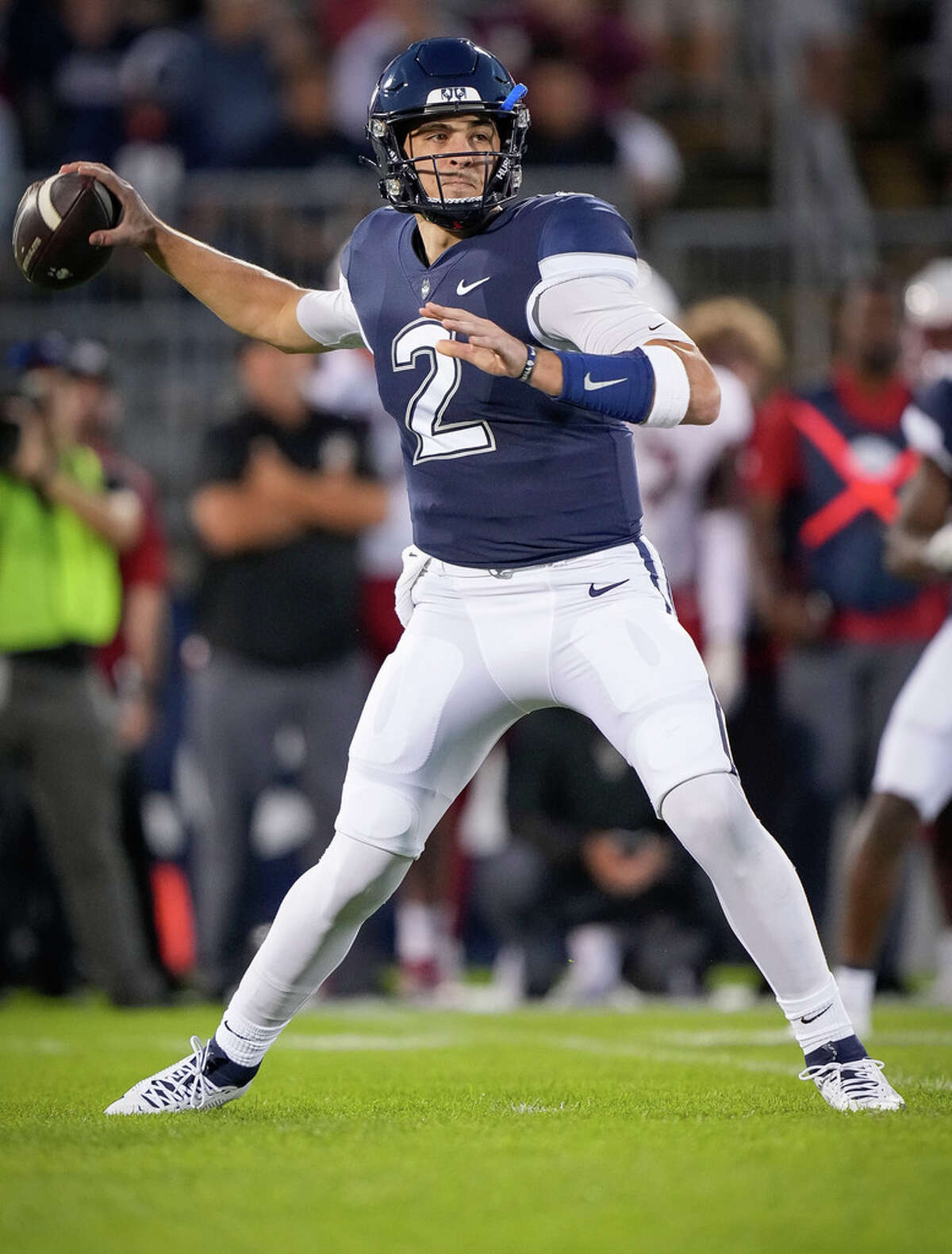 UConn QB Joseph Fagnano encouraged by debut with Huskies