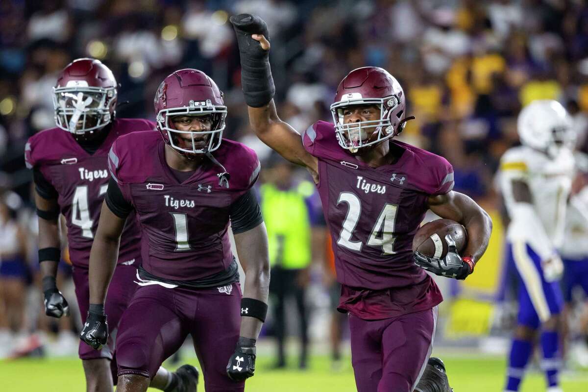 Prairie View A&M pulls off dramatic comeback over Texas Southern