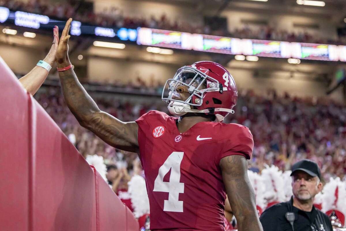 WATCH: Alabama QB Jalen Milroe looks jacked in workout video