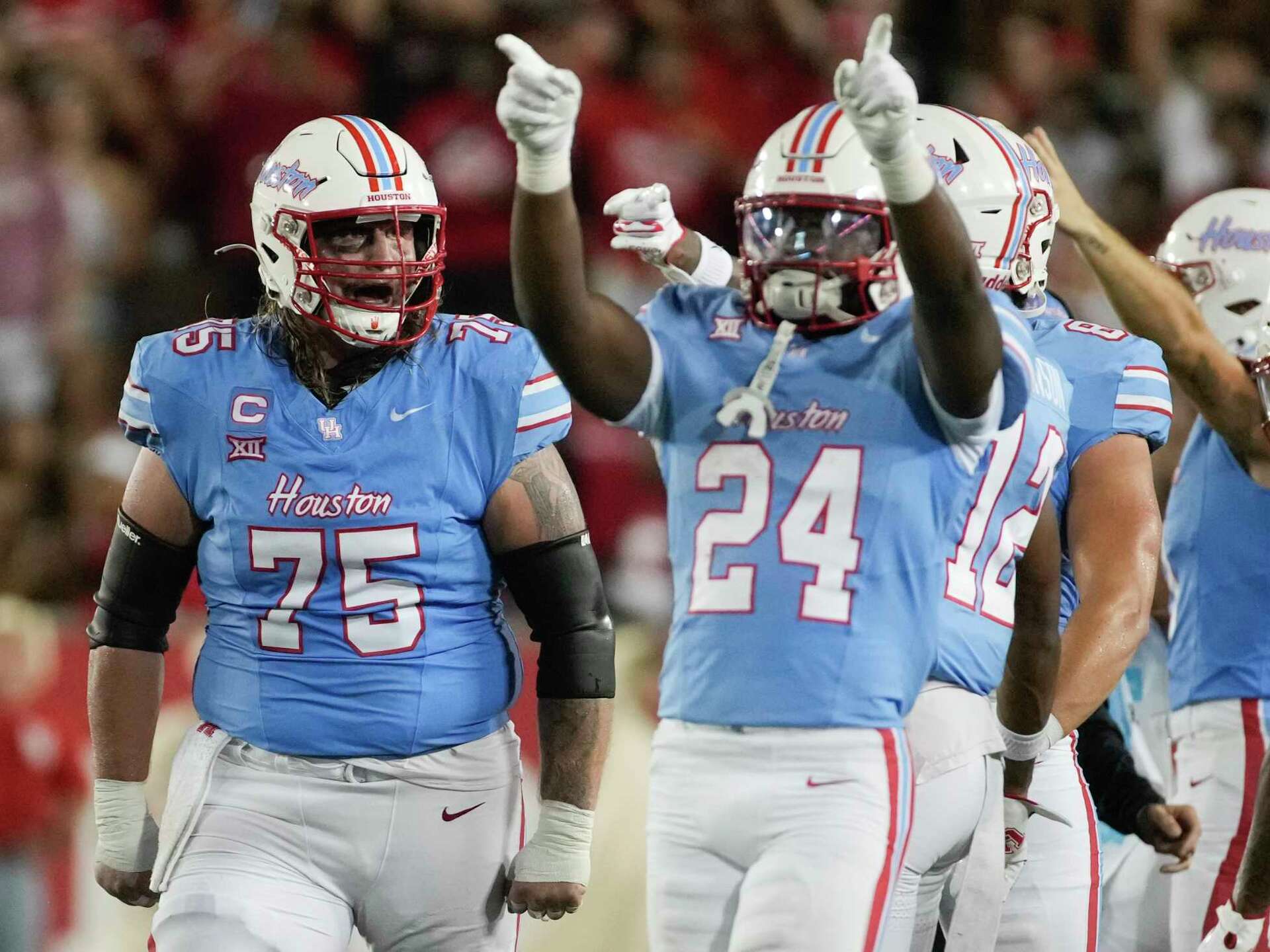 UH football Cougars plan to buck NFL add alternate blue uniform