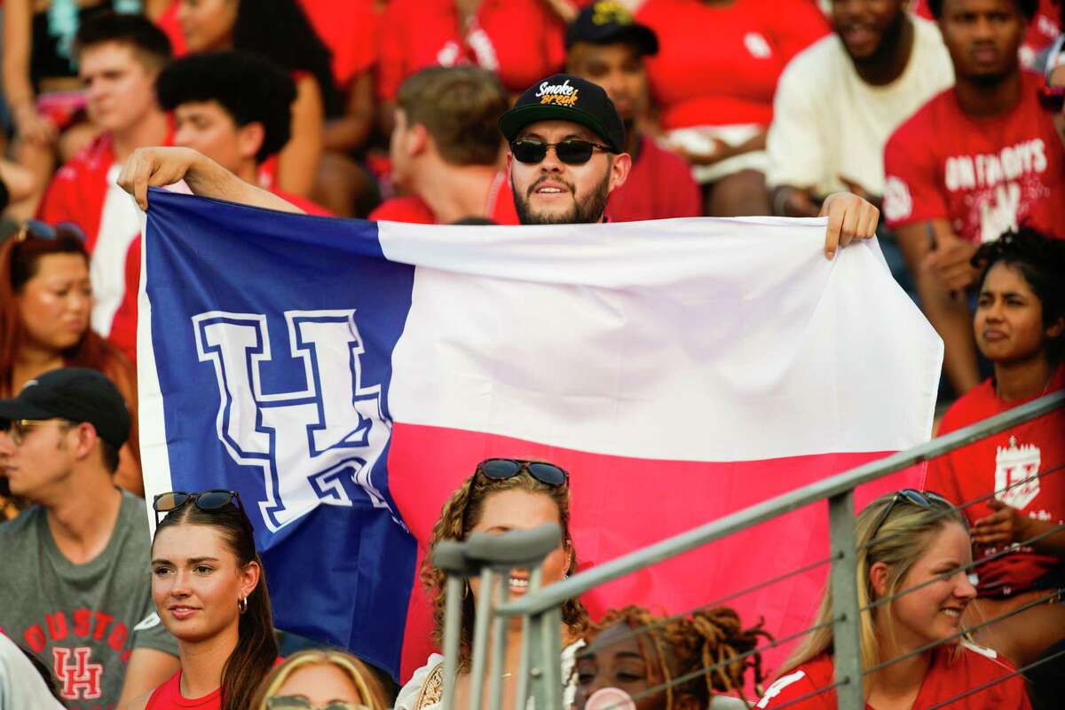 Uh Football Fans Rejoice! Home Games Are On Spectrum Sports - l1i12rh