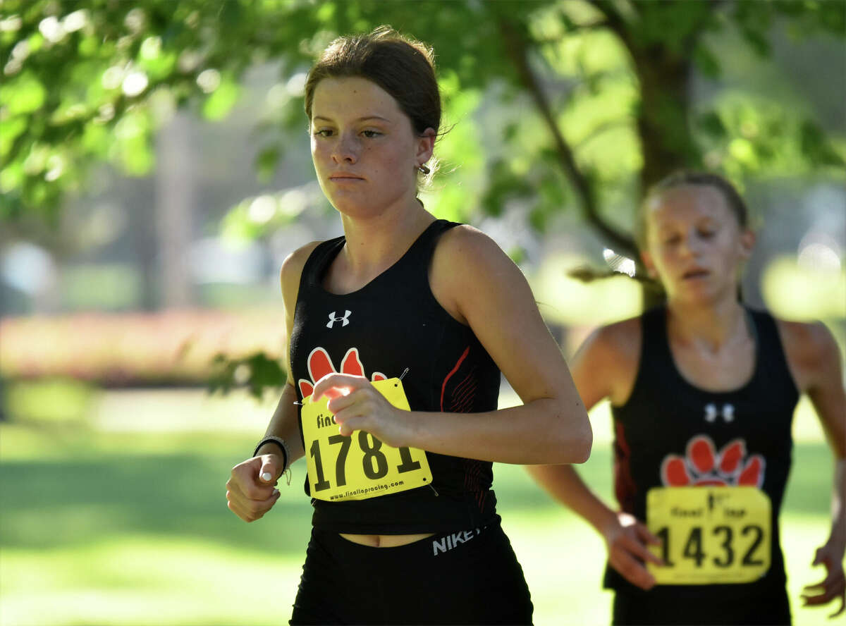 Edwardsville girls run to second-place finish at Granite City