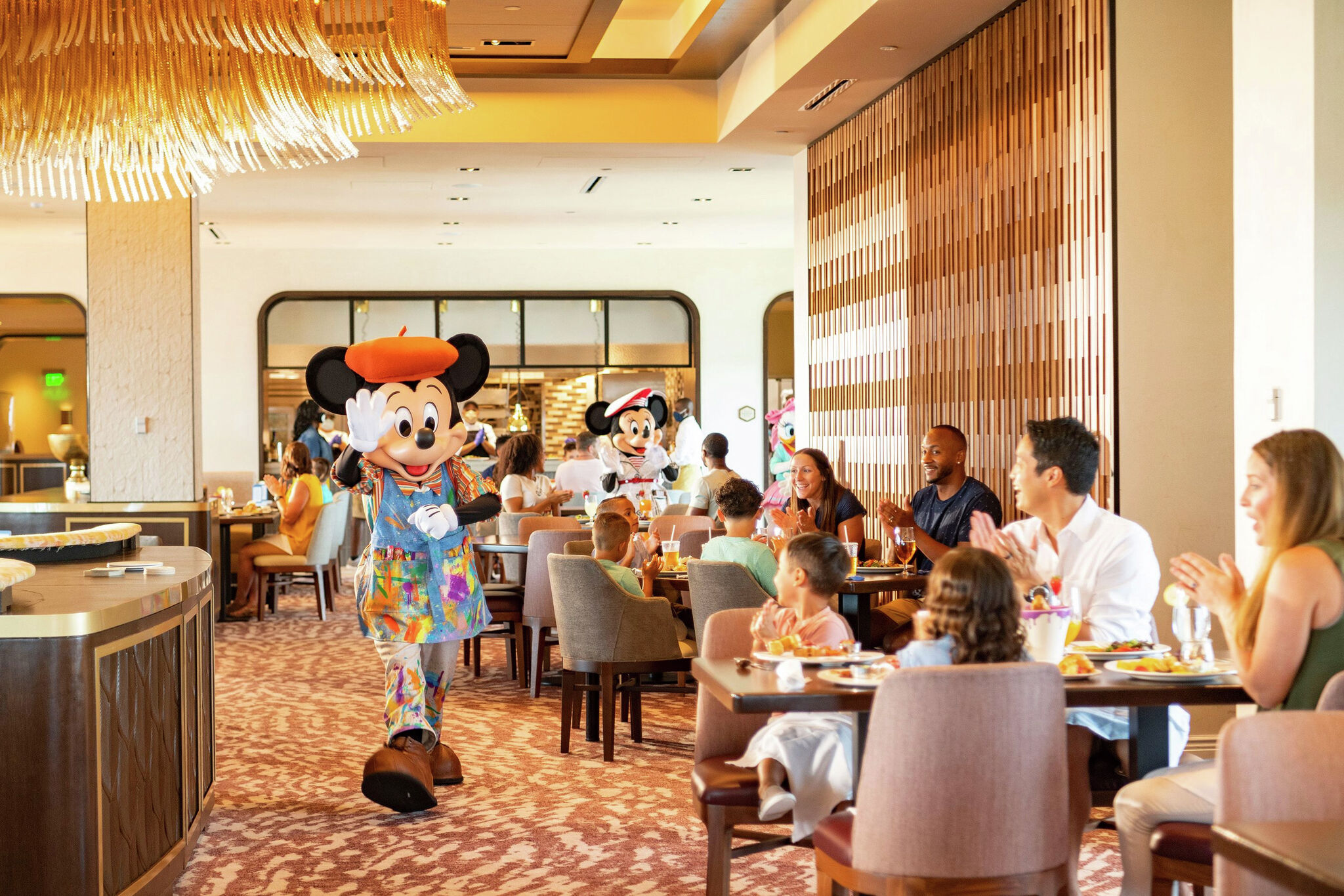 The Best Disney World Character Dining from An Expert