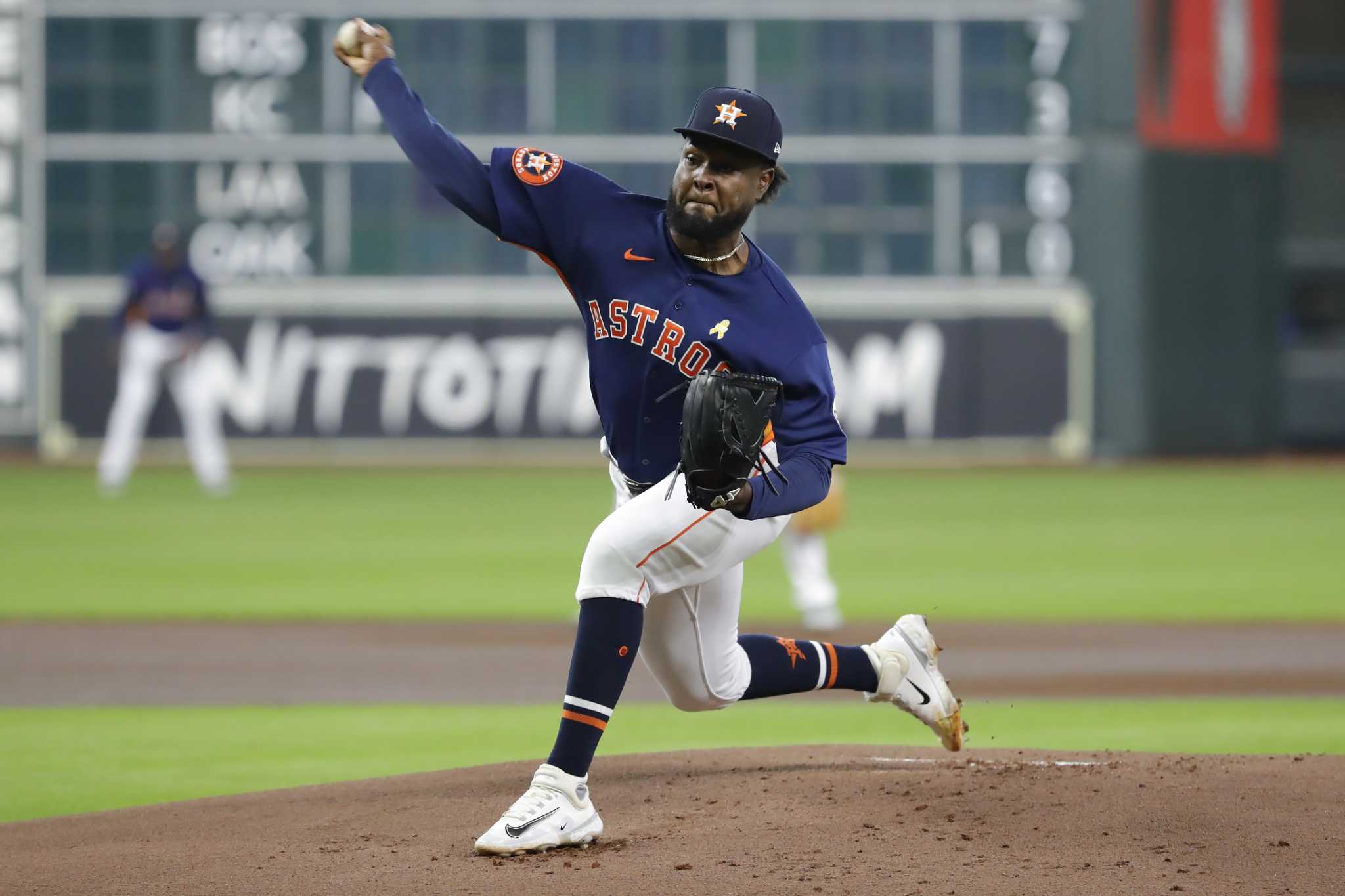 Jasson Dominguez's tiebreaking homer helps Yankees complete sweep of Astros  - Newsday