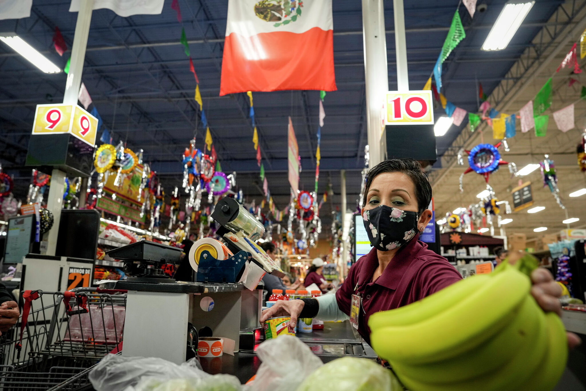 Houston Latinos Help Boost Economy
