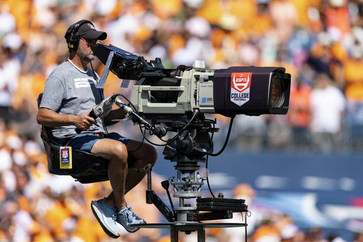 Spectrum TV users get ESPN, Disney channels back ahead of 'Monday Night  Football' debut