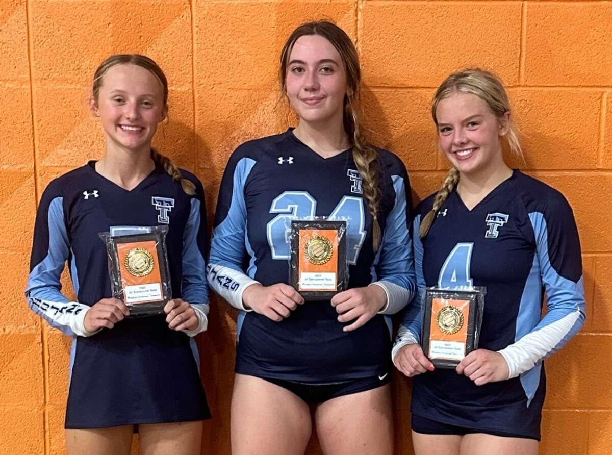Triopia volleyball wins Meredosia Tournament
