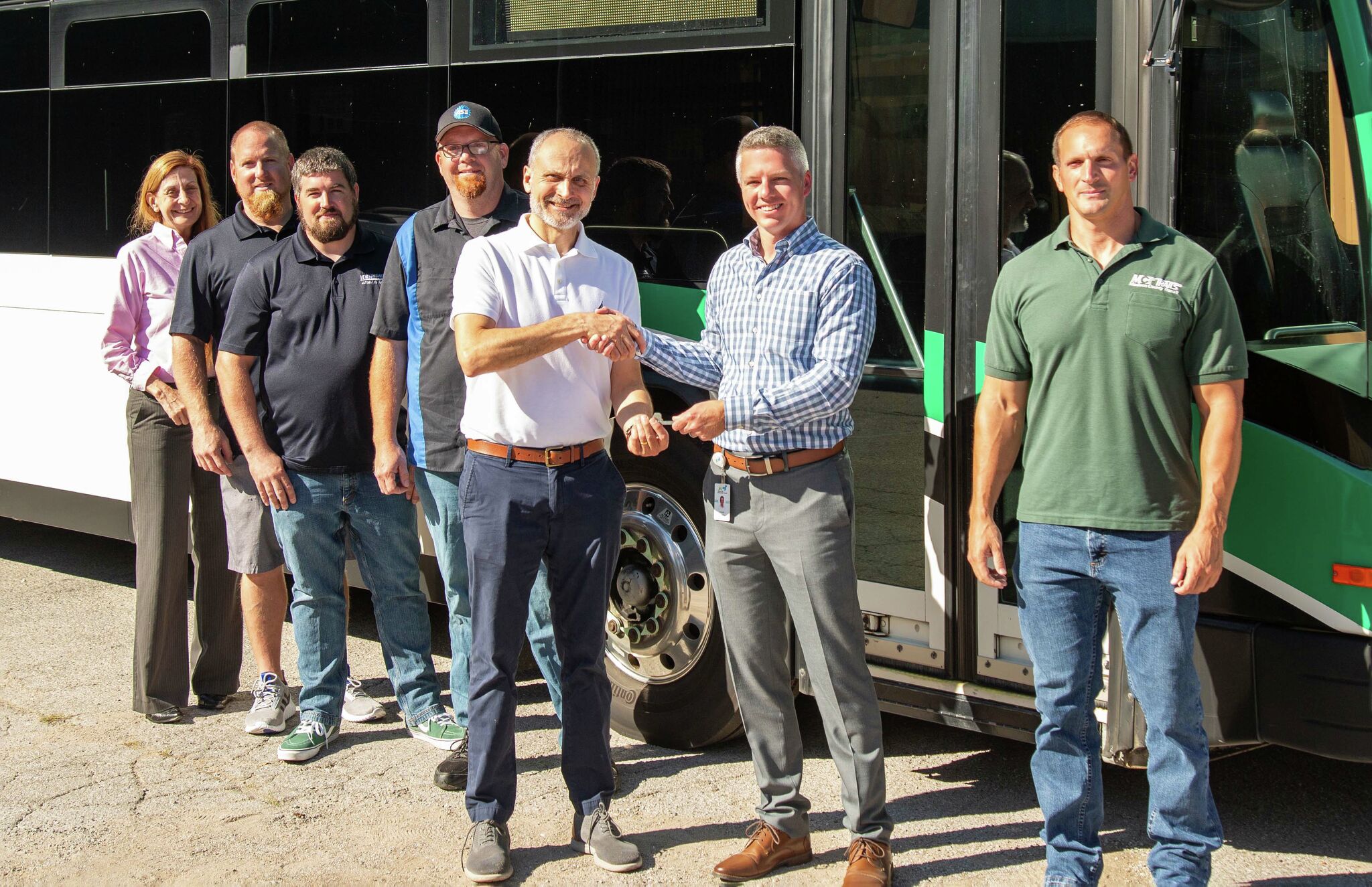 Madison County Transit donates bus to L&C automotive program