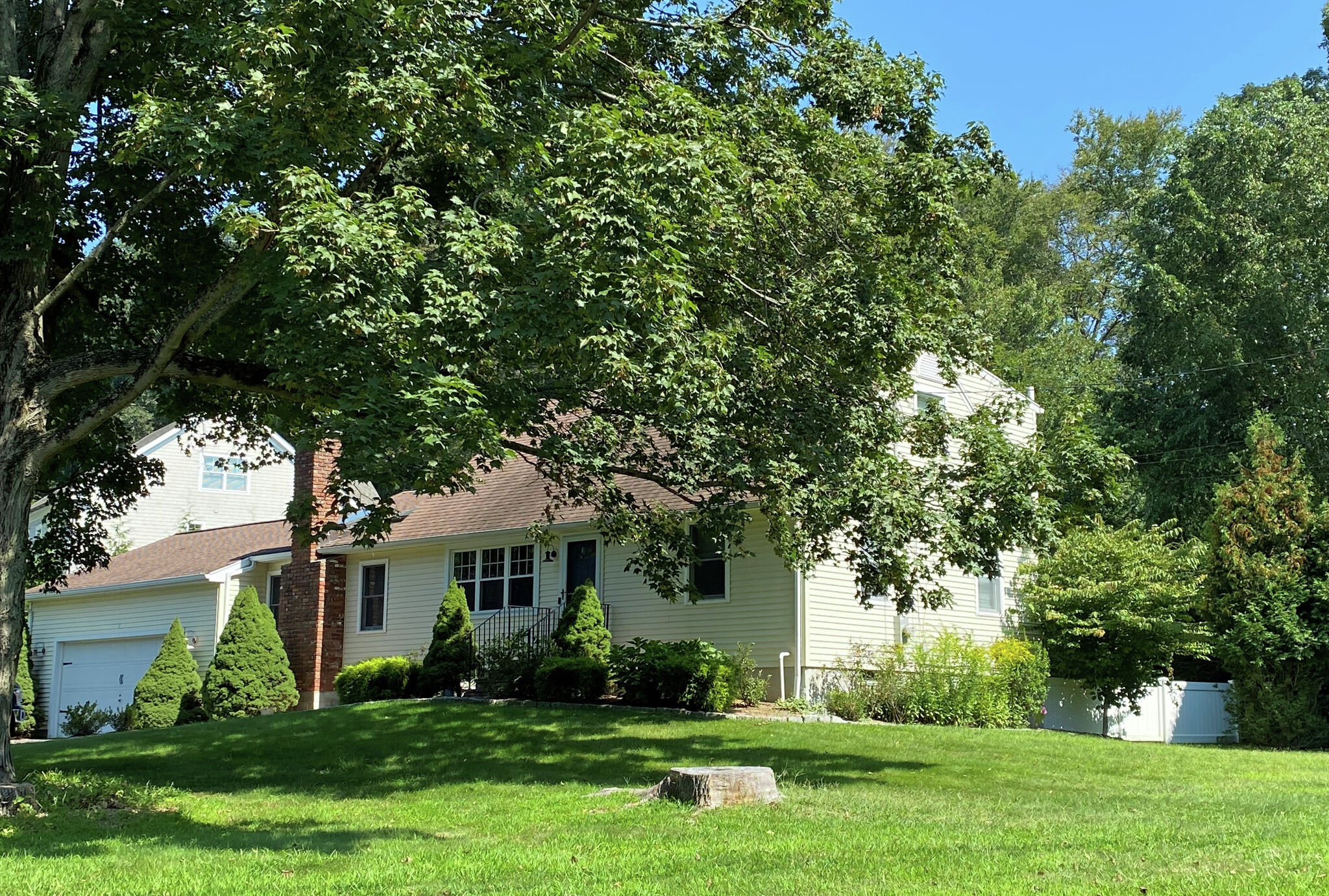 CT Home Prices Stay Elevated Into September For Some ct-home-prices-stay-elevated-into-september-for-some