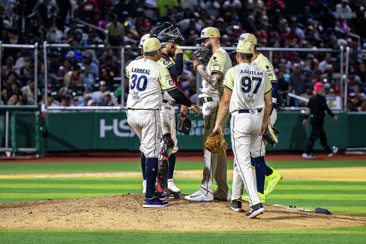 Who are the Mexicans in the US Major League Baseball playoffs?