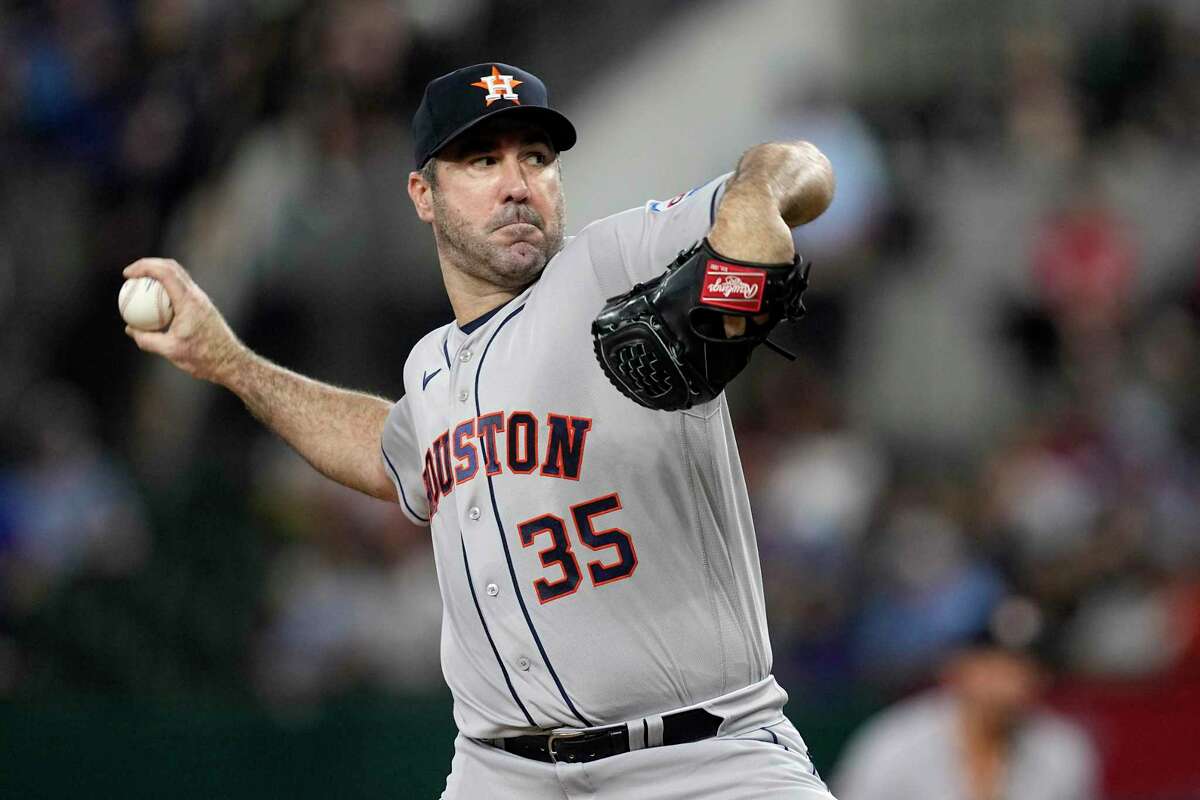 Pettitte's best with the Astros, 12/04/2021