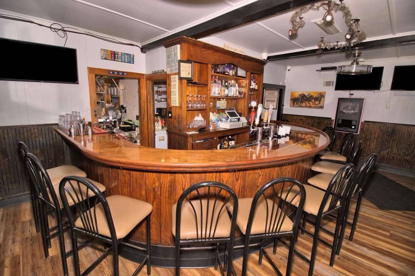 Joe’s Tavern in Cohoes reopening next week with same owner