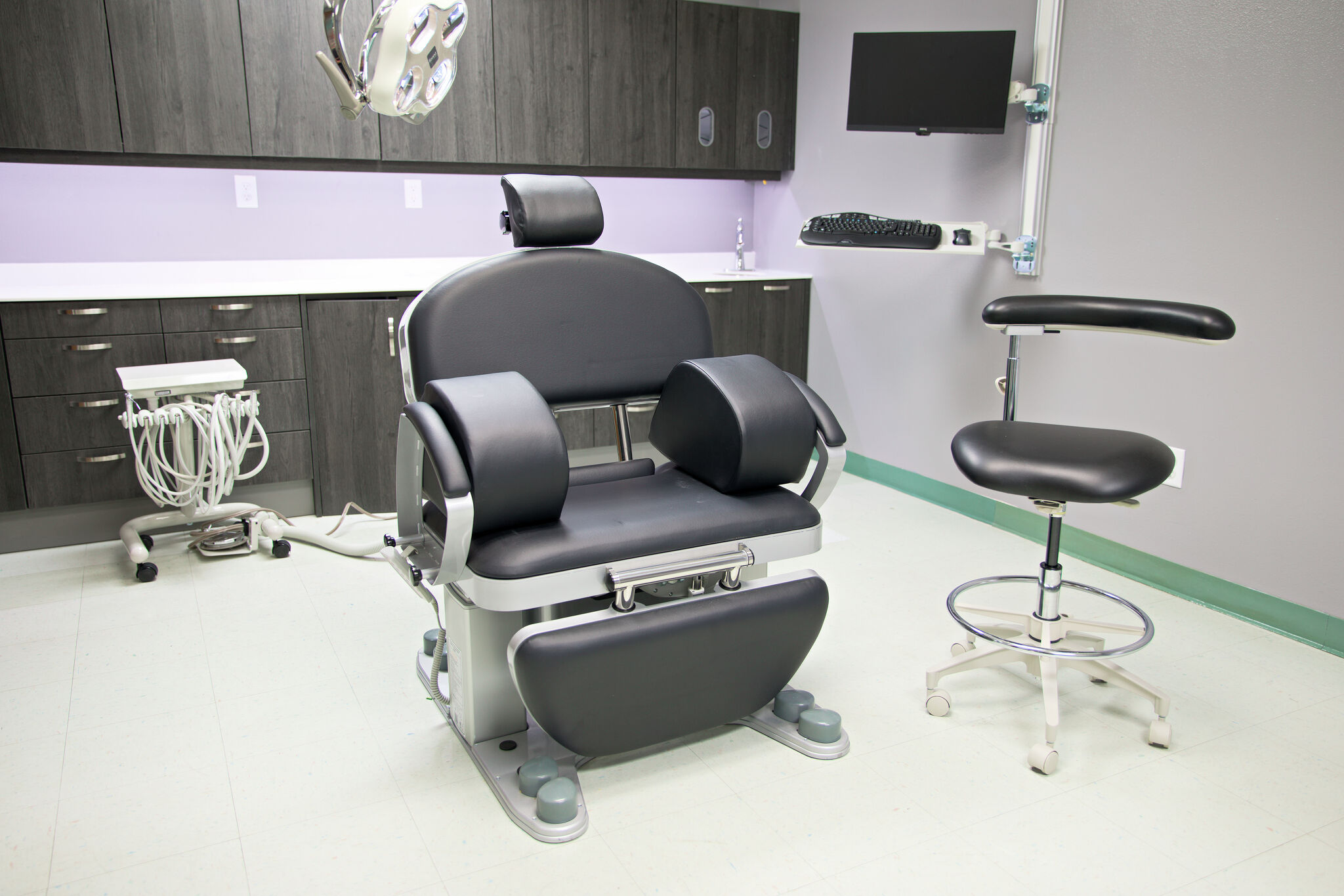Midland Community Healthcare Services acquires bariatric dental chair