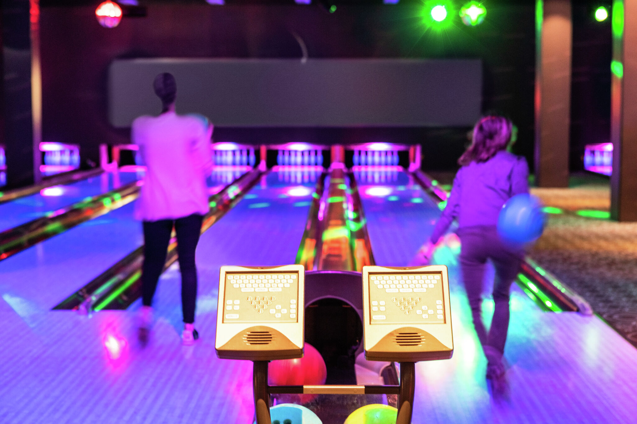 Bowling alley at Bass Pro Shops 