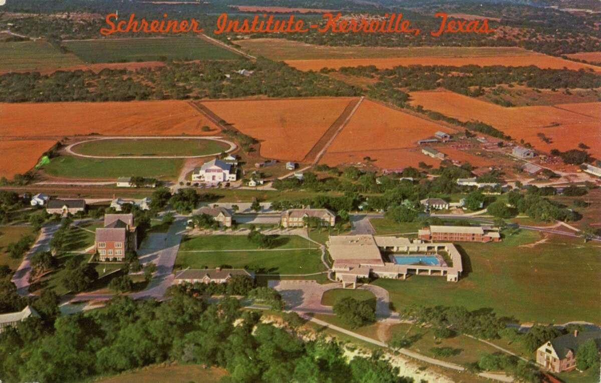 A 1960s postcard of the Schreiner campus shows, counterclockwise from the right, the L A Schreiner Dorm, Schreiner Diner/Student Center/Pool, A C Schreiner Dorm, Dickey Hall, Gym (white building at the top), Weir Hall, Murray Hall, Library and Hoon Hall dorm. Also shown are homes of faculty and staff.