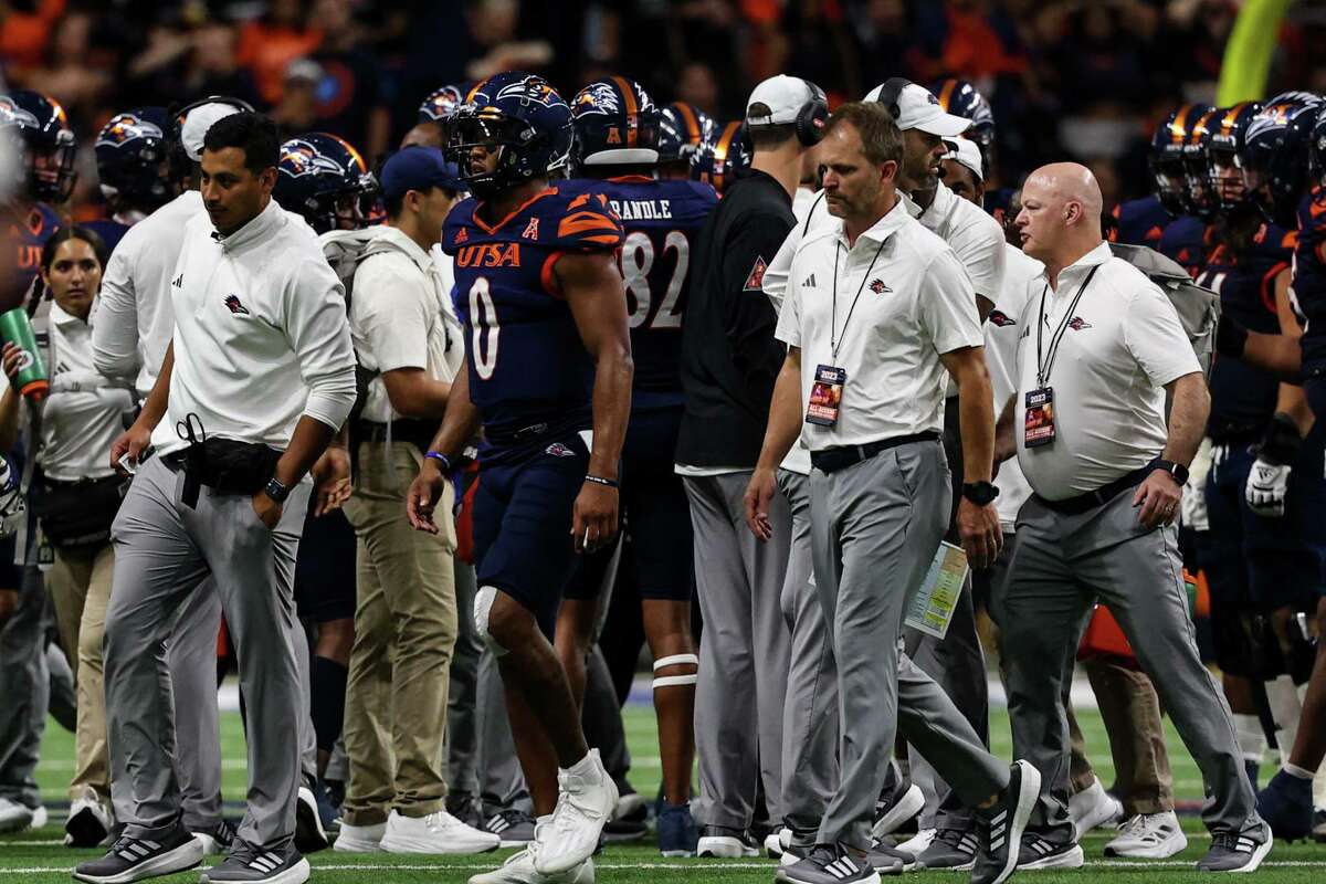 Why UTSA's Frank Harris isn't playing today against Tennessee