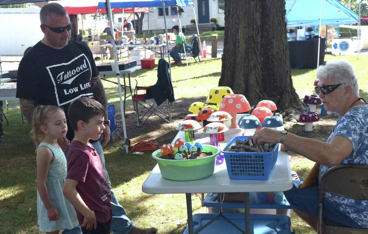 Arenzville Burgoo featured fun, games and 1,800 gallons of burgoo