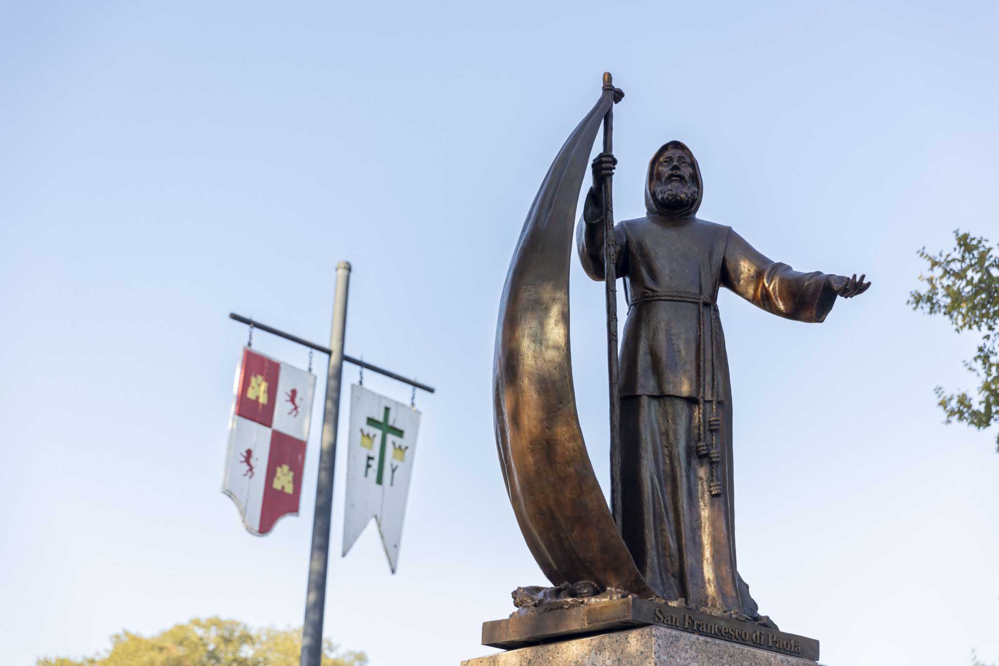 Italian community unveils statue to replace Christopher Columbus