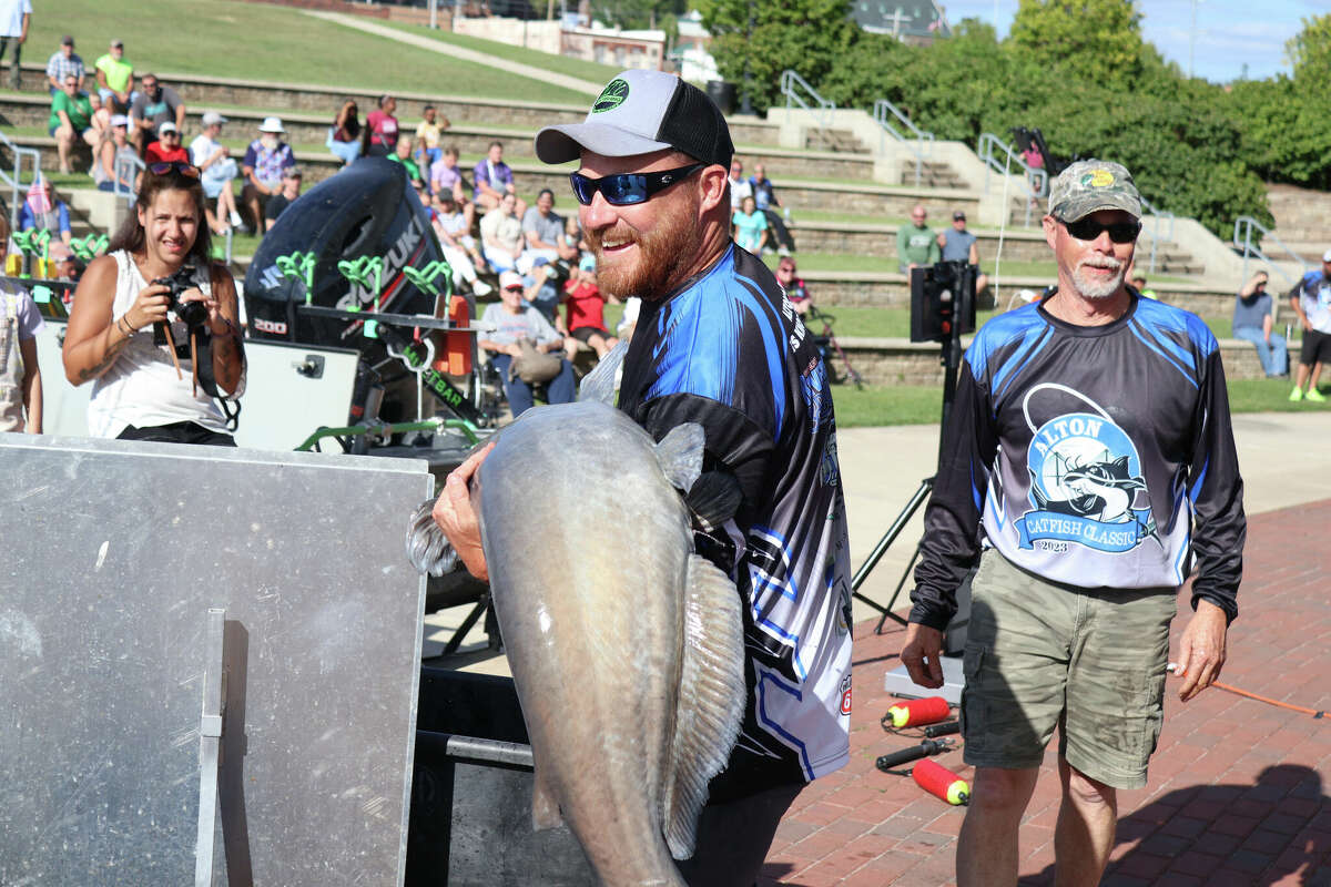 106pound catfish highlights Alton Catfish Classic