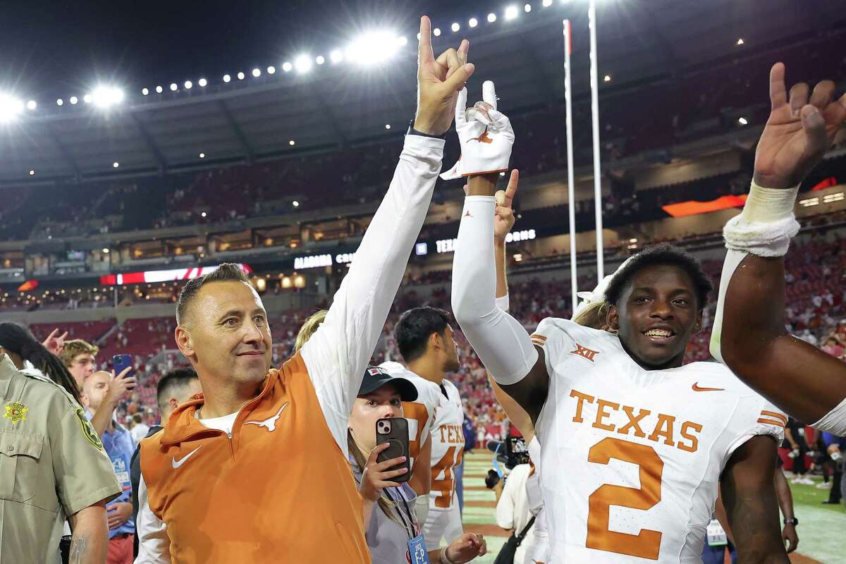 Hook 'em Horns! No. 11 Texas, Ewers pull off 34-24 victory at No. 3 Alabama