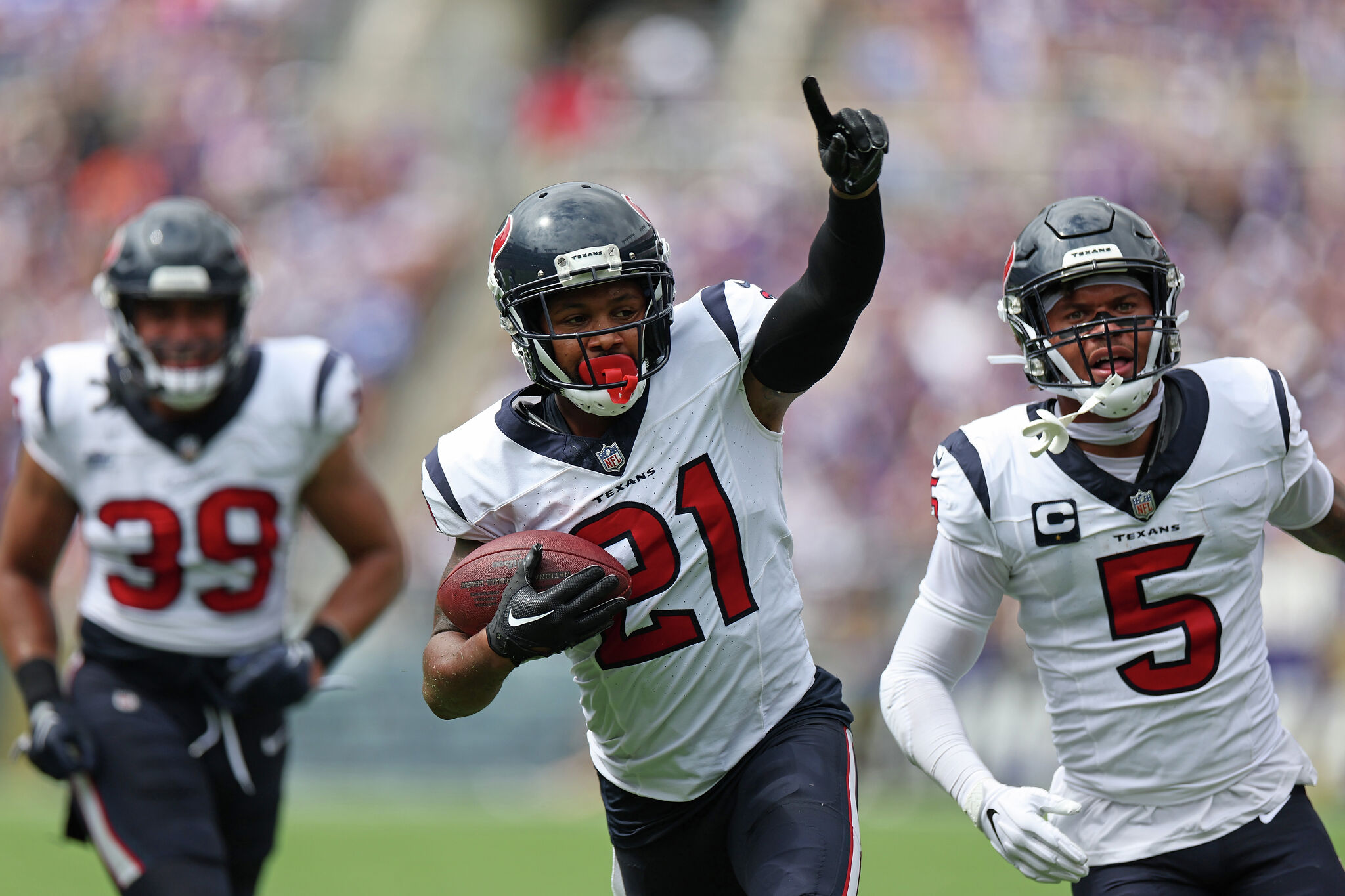 Ravens overcome first half struggles to defeat Texans 25-9