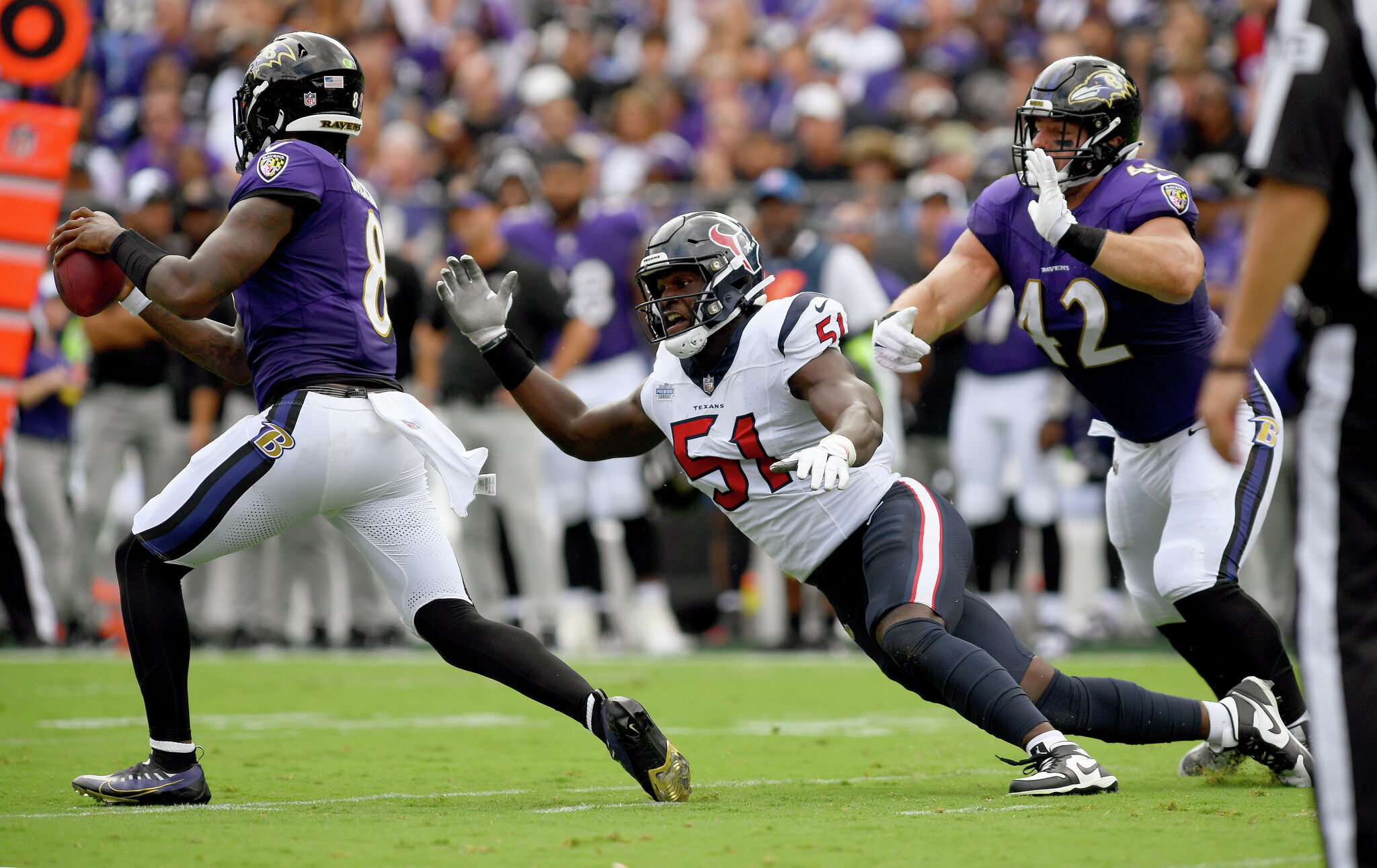 Ravens dominate Texans to get first win of season at home