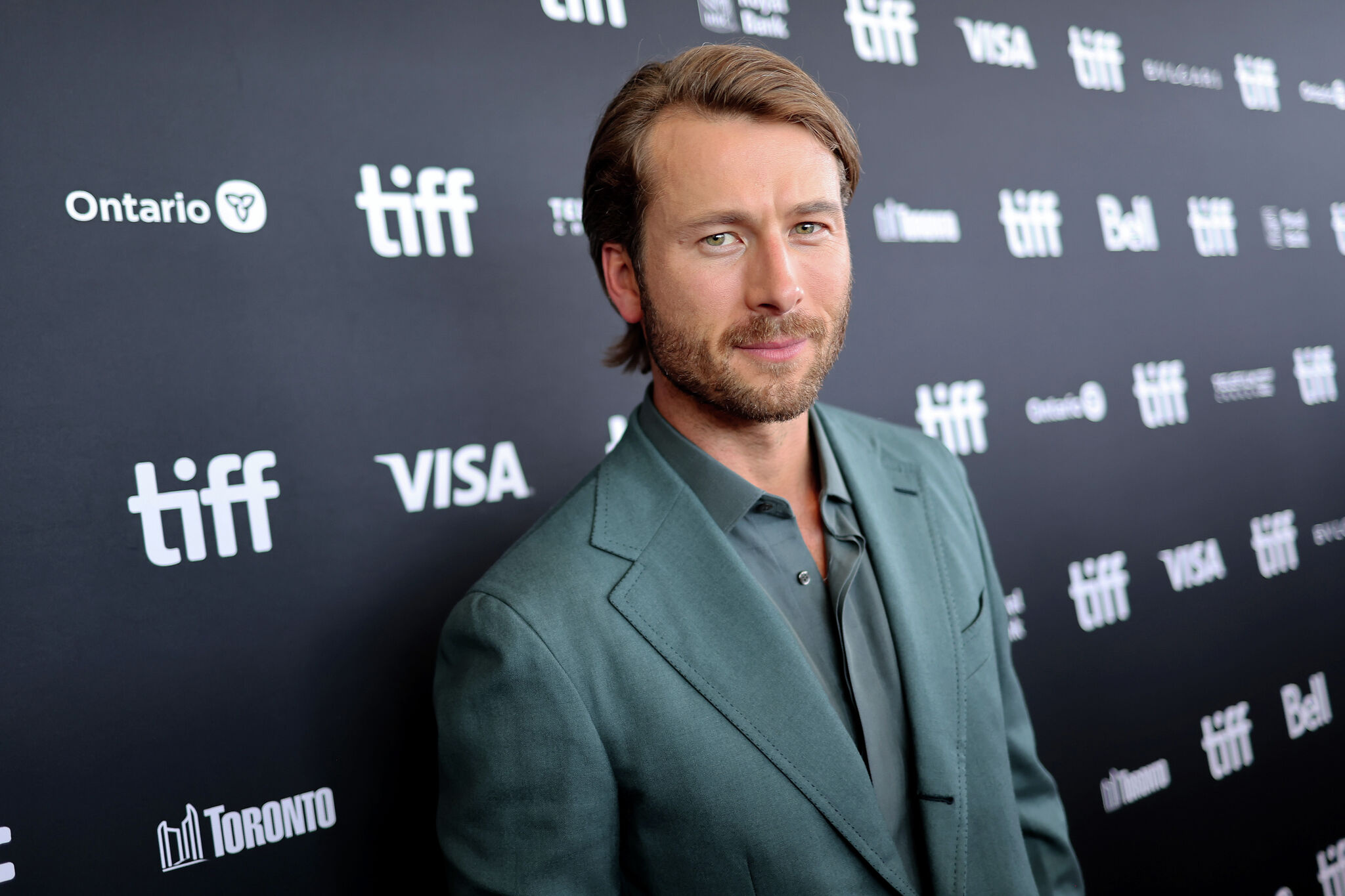 Glen Powell was at the UT Austin vs Alabama game